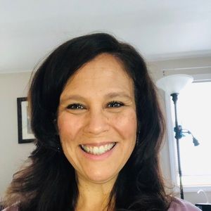 Meet your Posher, Deanna